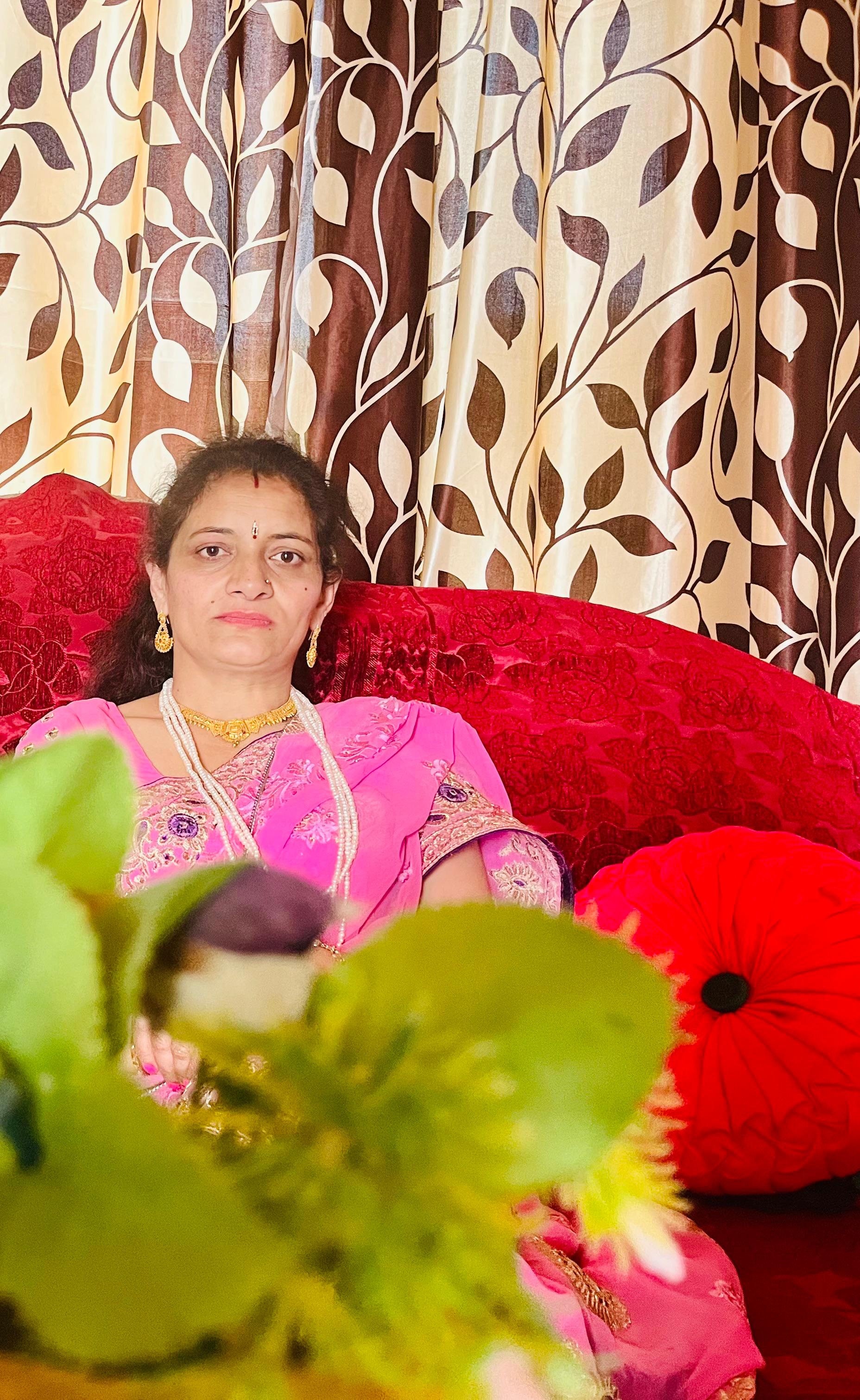 Lata — Online Sales & Customer Handling